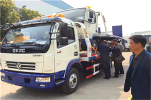 黔南汽车道路救援拖车价格